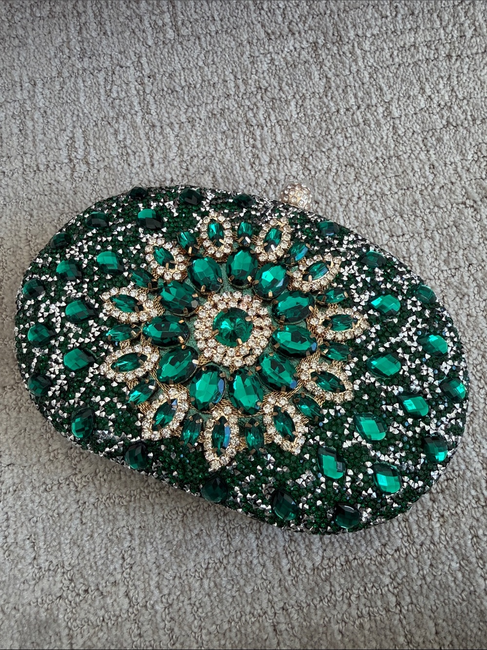 RAMLA NWT Emerald Green Jeweled Oval Evening Clutch